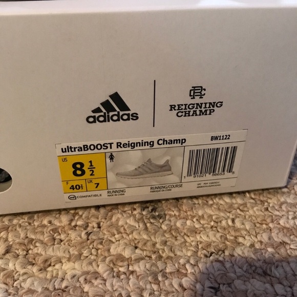 RARE ULTRABOOST REIGNING CHAMPS NWT ⭐️ - Picture 6 of 6